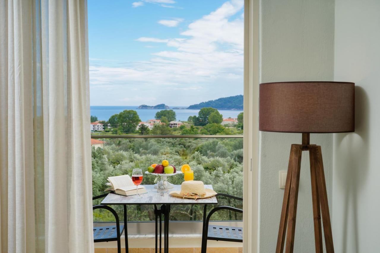 Mon Avis Boutique Hotel クリッシ・アモウディア エクステリア 写真